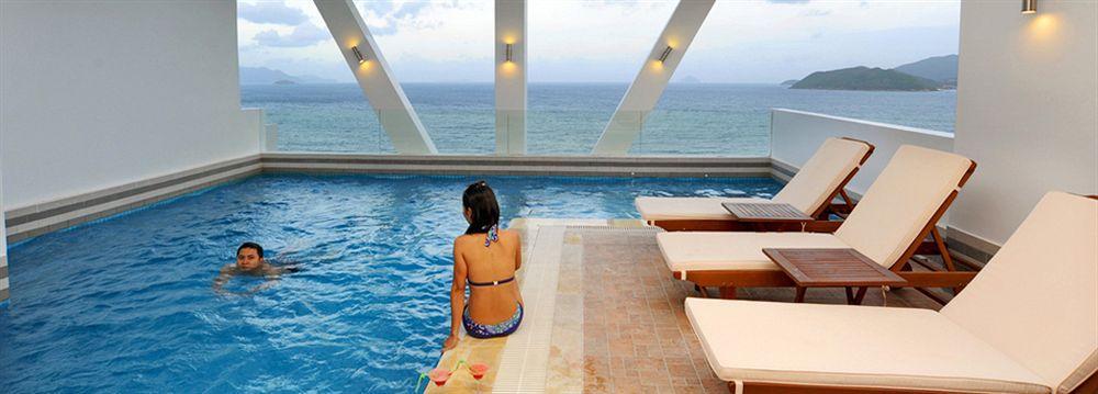 Dendro Beachfront Hotel Nha Trang Exterior foto